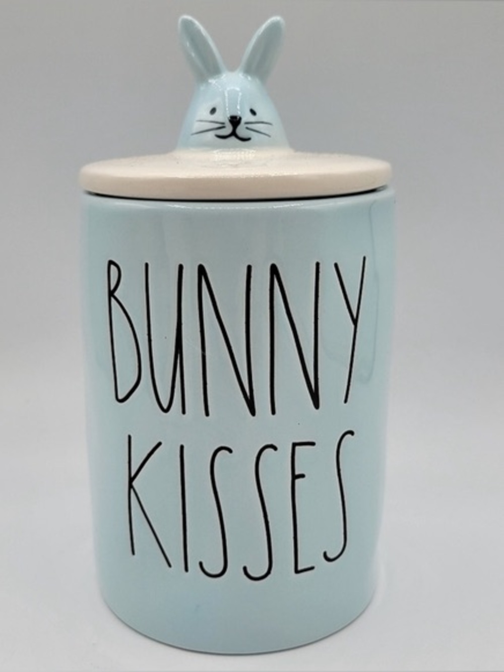 RARE Rae Dunn Bunny Kisses Candle with Lid